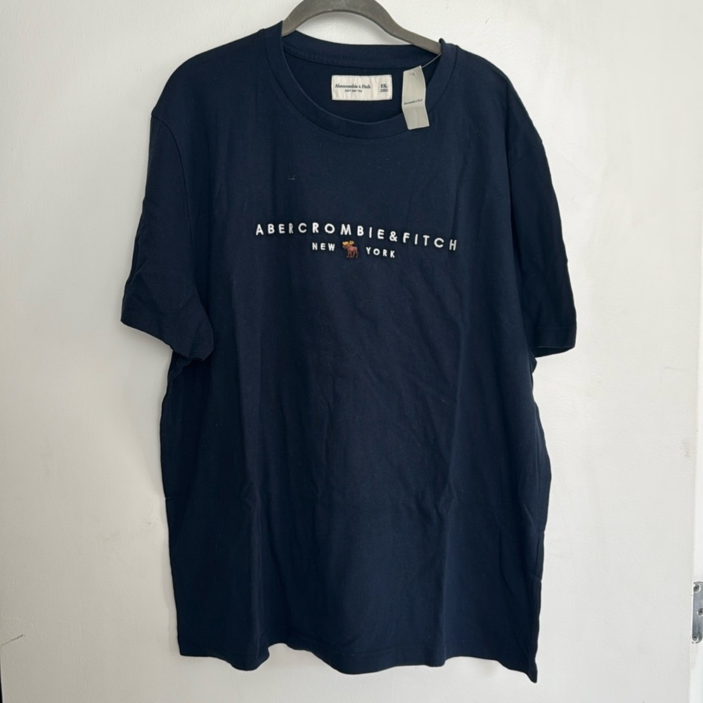 Abercrombie & Fitch tee